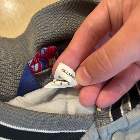 Gray Jacket - Picture 5 of 5